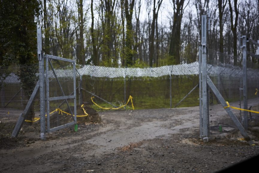Zapora na granicy, Węgry