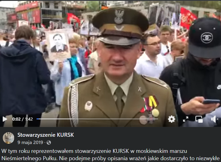 Jerzy Tyc reprezentujący Stowarzyszenie KURSK w moskiewskim marszu tzw. Nieśmiertelnego Pułku z okazji Dnia Zwycięstwa, Moskwa, 9 maja 2018 r.